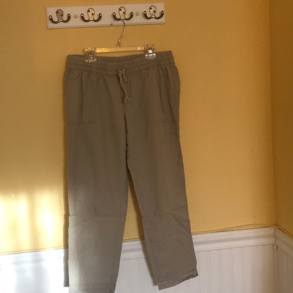 Old Navy - Tan Linen Cargo Pants